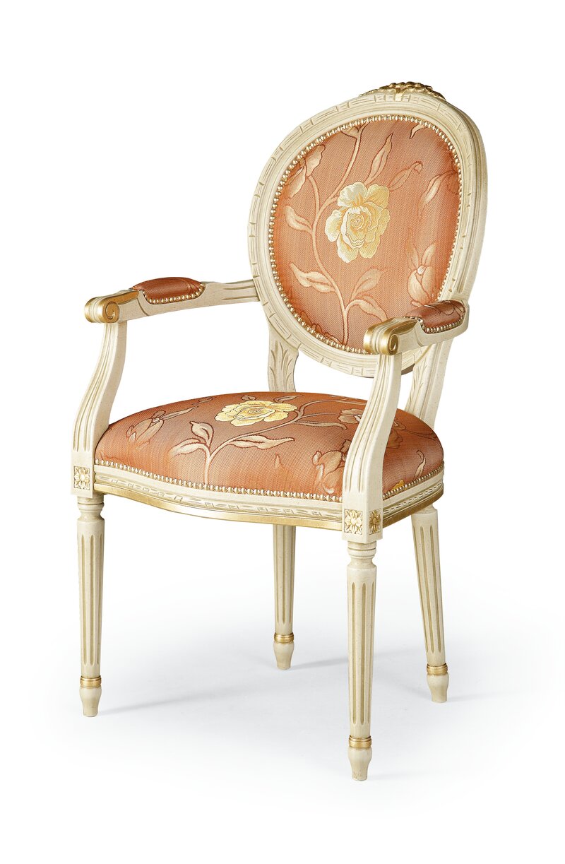 Busetto S661A Poltroncina con braccioli dal design classico in massello di faggio, verniciatura personalizzabile in tinte da campionario 1